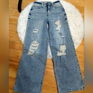 NWT Wide Leg 90s style distressed jeans size 1/25